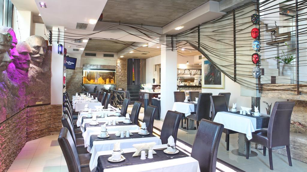 Design Hotel Mr President Belgrado Esterno foto